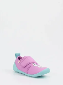 Superfit – Krabbelschuhe aus Textil in Fliederrosa