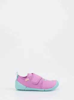 Superfit – Krabbelschuhe aus Textil in Fliederrosa