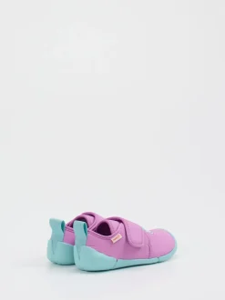 Superfit – Krabbelschuhe aus Textil in Fliederrosa