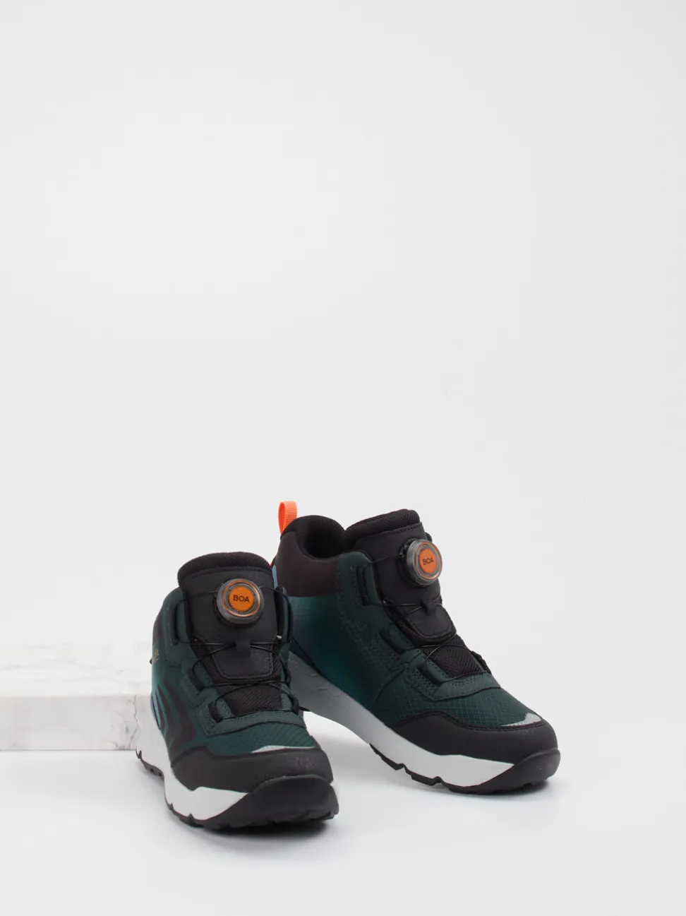 Superfit – Outdoor-Sneaker aus Textil in Tannengrün