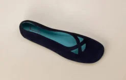 Thierry Rabotin – Ballerinas aus Veloursleder dunkelblau