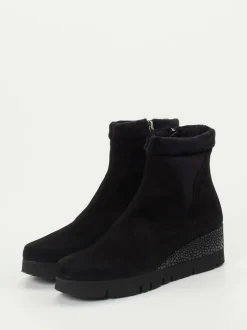 Thierry Rabotin – Keilstiefeletten aus Veloursleder Schwarz