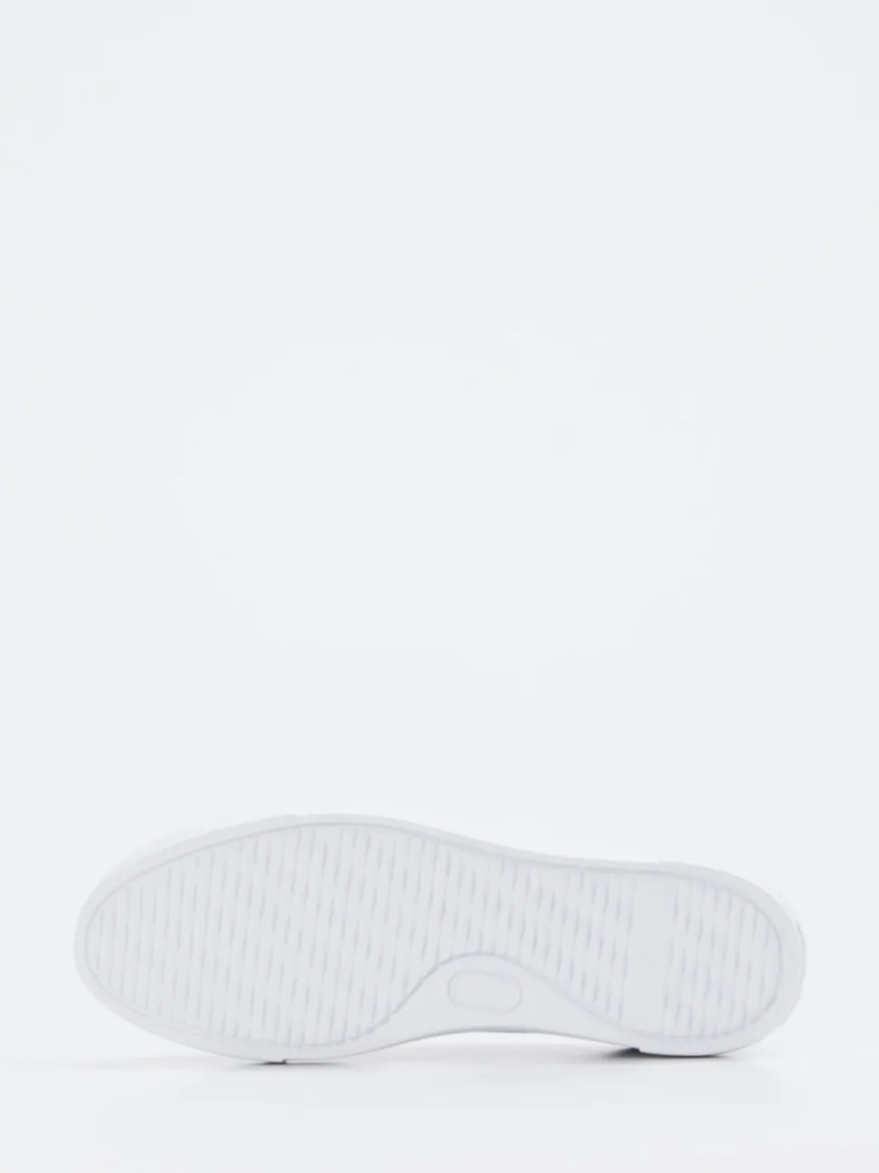Thierry Rabotin – Sneaker aus Metallicleder silber