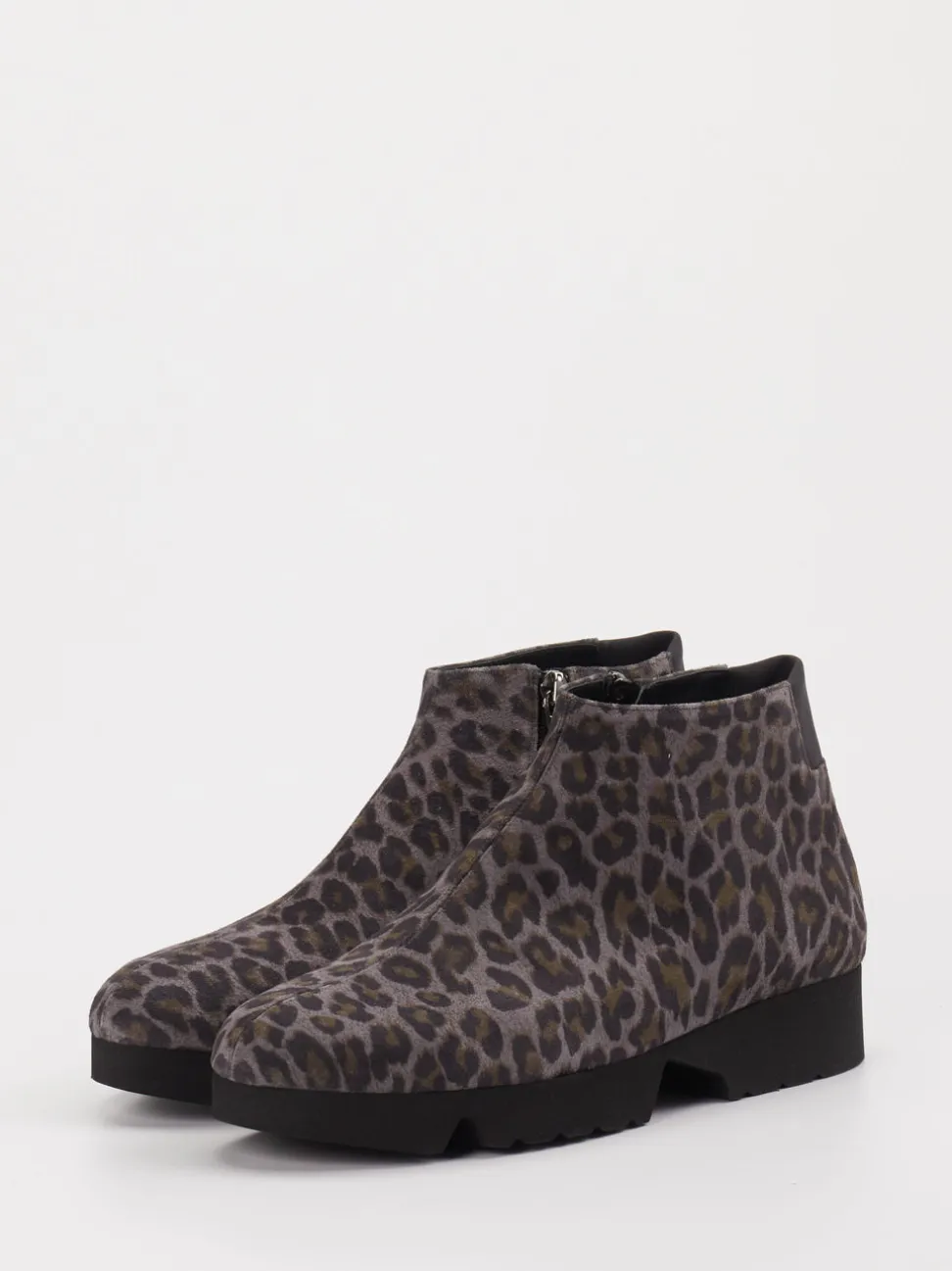 Thierry Rabotin – Stiefelette aus Veloursleder grau