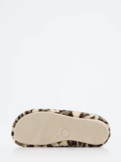 Thies – Hausschuhe aus Textil in Leoprint-Optik