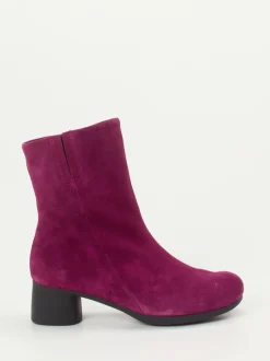 Think – Ankle Boots aus Veloursleder in Beerenrot