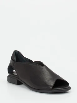 Think – Sandalen aus Lammleder in Schwarz