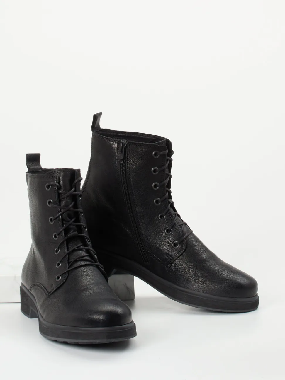 Think – Schnürboots aus Kalbleder Schwarz