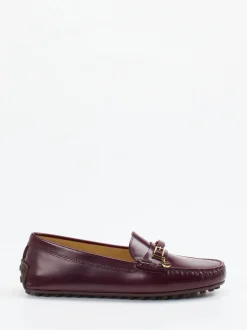 Tod's – Loafer aus Hochglanzleder in Bordeaux