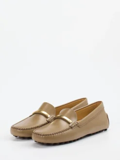 Tod's – Loafer aus Kalbleder in Sandbeige