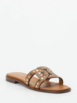Tod's – Slides aus Kalbleder mit Nietenbesatz