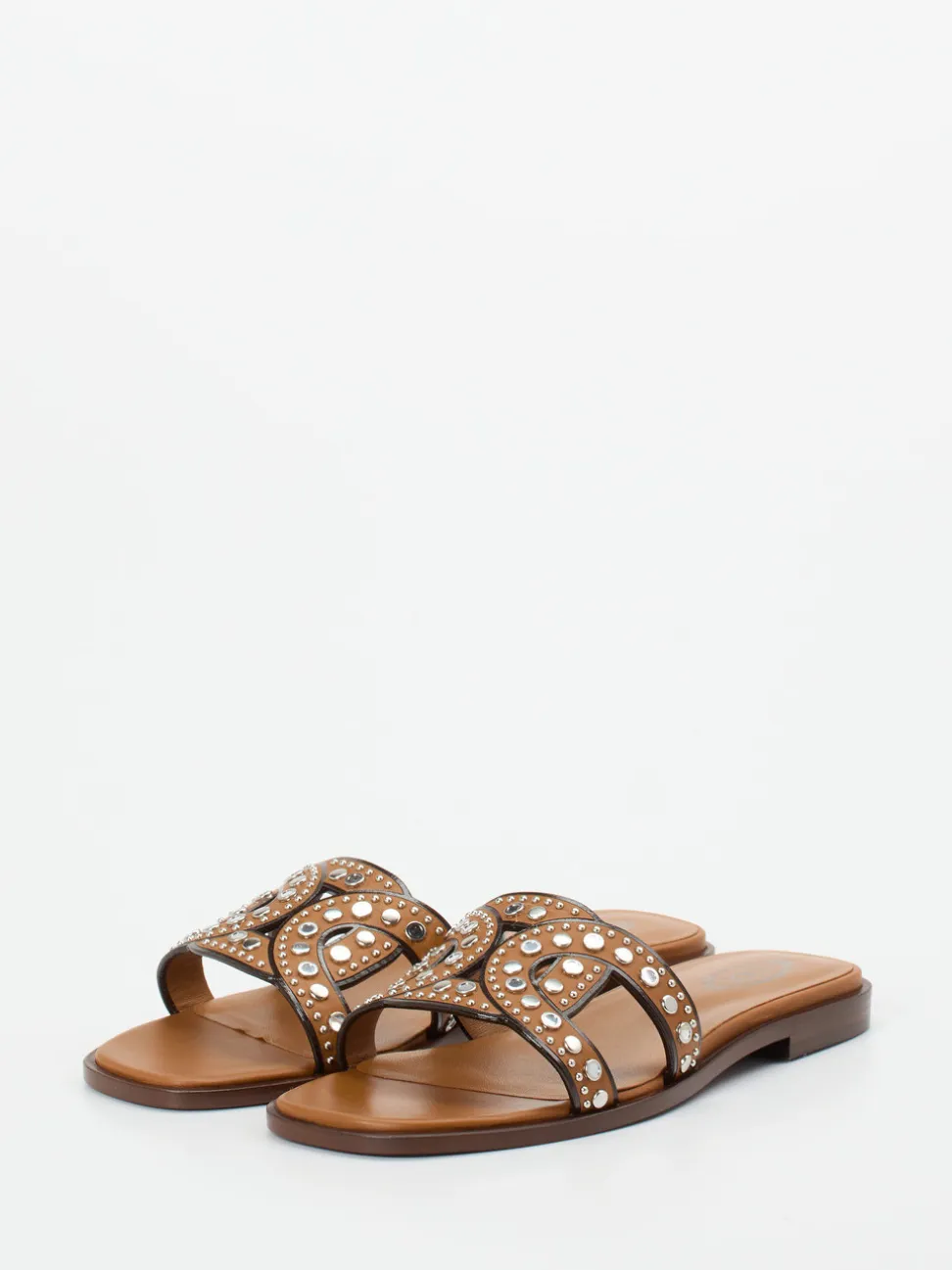 Tod's – Slides aus Kalbleder mit Nietenbesatz