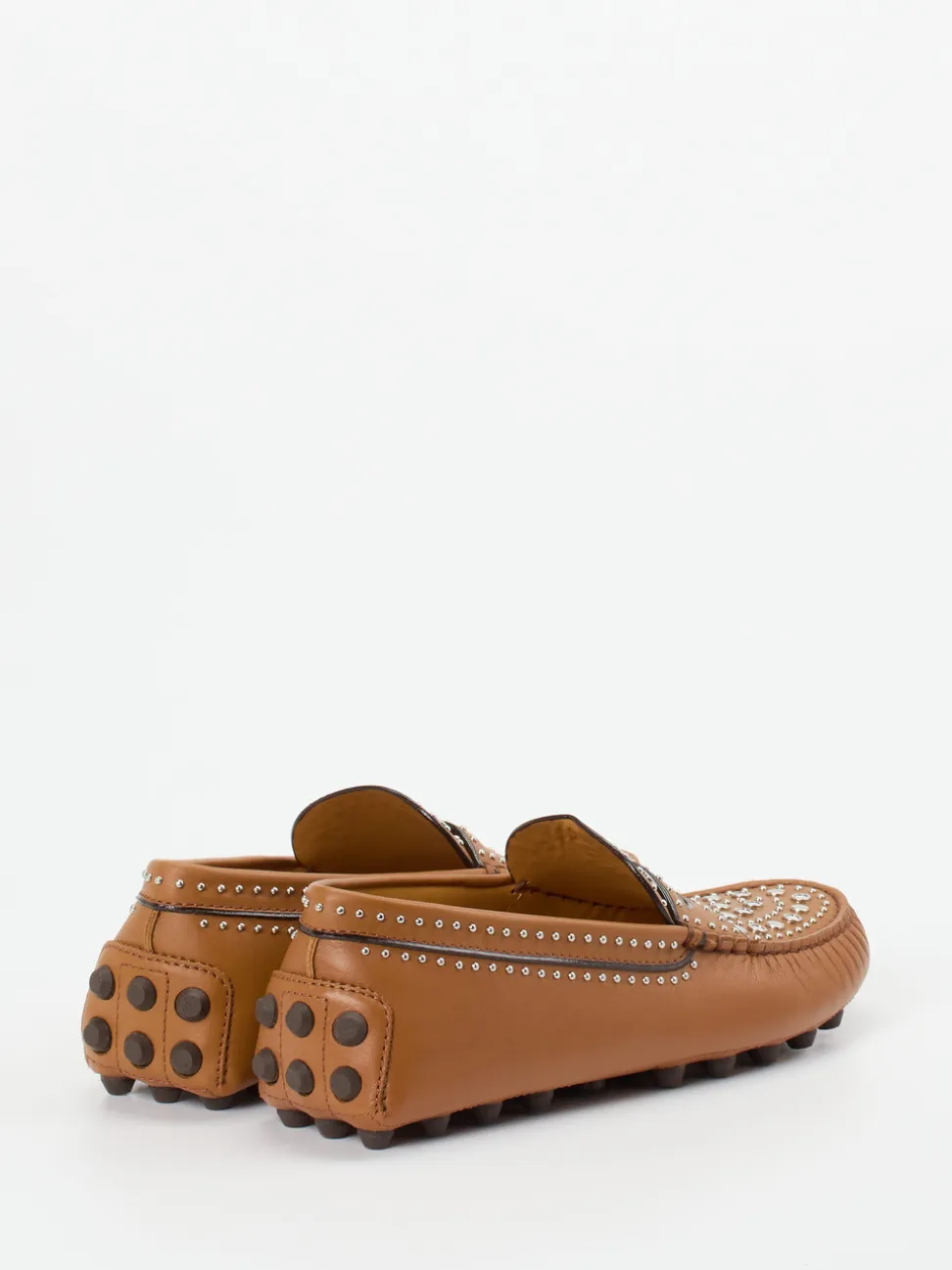 Tod's – Slipper aus Kalbleder mit Nietenbesatz