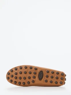 Tod's – Slipper aus Kalbleder mit Nietenbesatz