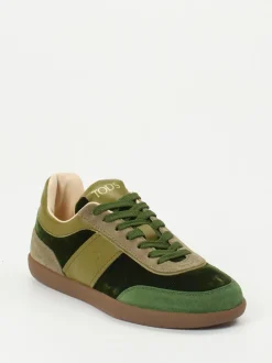 Tod's – Sneaker aus Veloursleder in Grüntönen