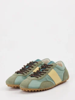 Tod's – Sneaker aus Veloursleder in Salbeigrün