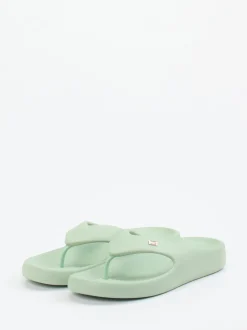 Tommy Hilfiger – Zehentrenner aus Synthetik in Salbeigrün