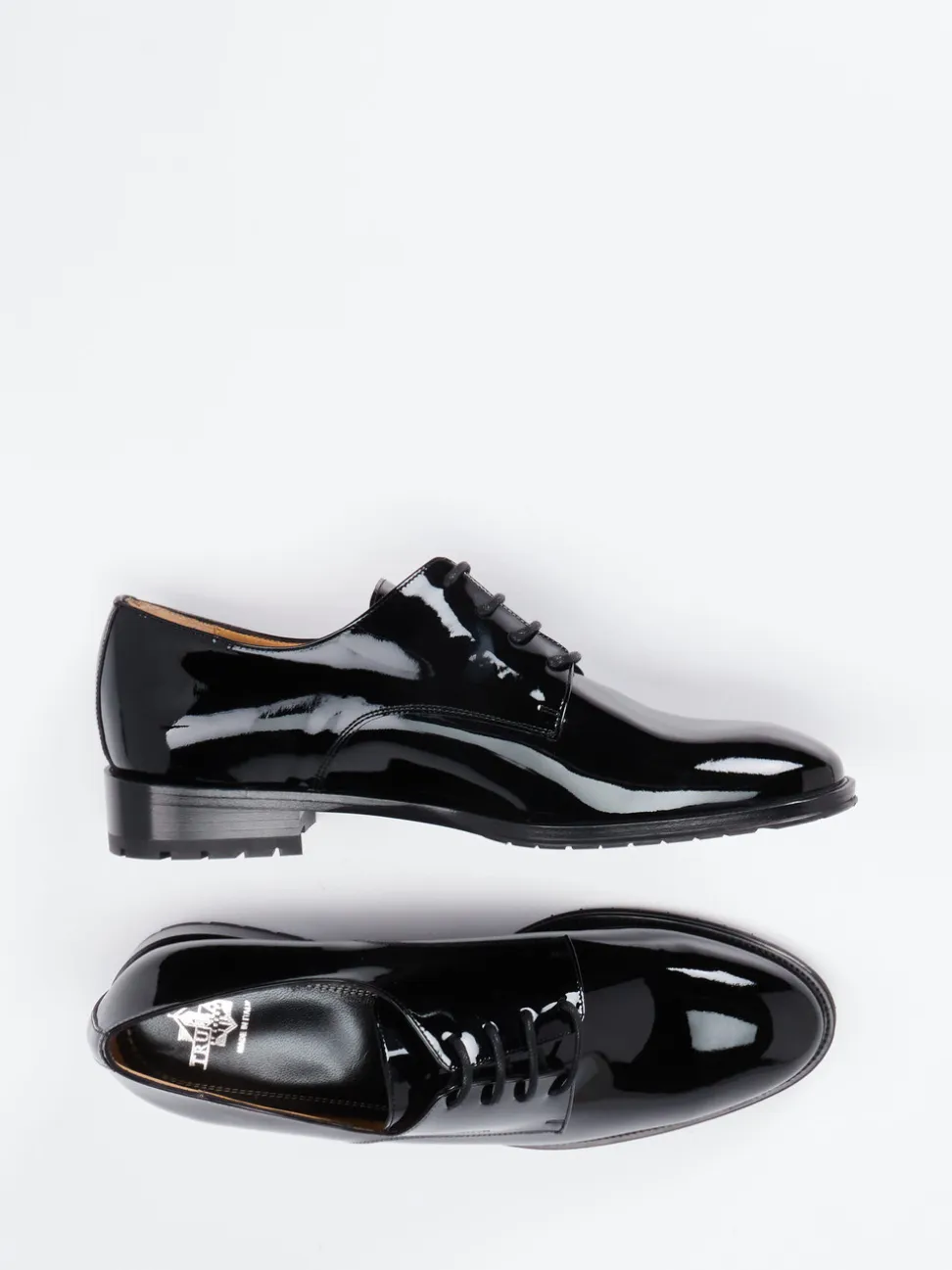 Truman's – Derby-Schnürschuh aus Lackleder schwarz