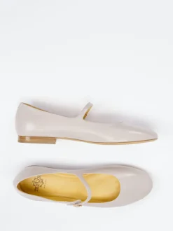 Truman's – Mary Jane Ballerinas aus Lackleder beige
