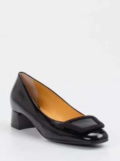 Truman's – Pumps aus Lackleder mit Zierschnalle