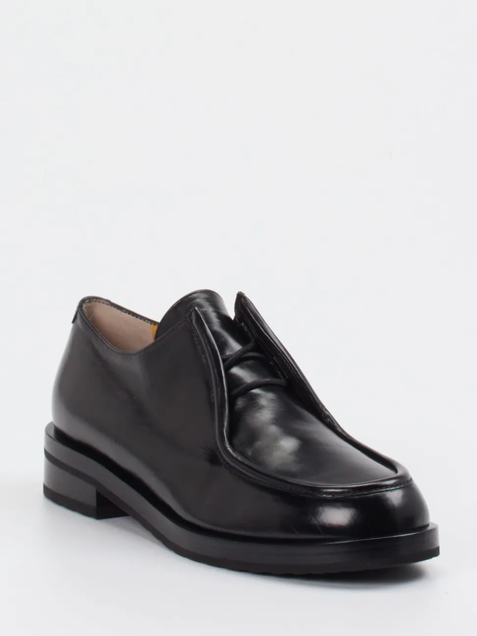 Truman's – Schnürschuh aus Kalbleder schwarz glänzend