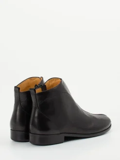 Truman's – Stiefelette aus glänzendem Lammleder schwarz