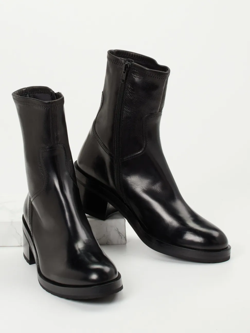 Truman's – Stiefeletten aus Kalbleder schwarz glänzend