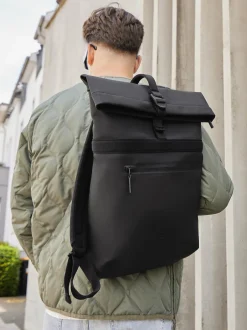 Ucon Acrobatics – Rolltop-Rucksack aus PU in Schwarz