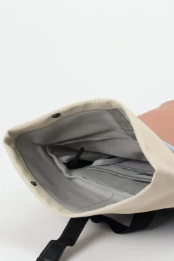 Ucon Acrobatics – Rolltop-Rucksack aus Textil Terrakotta