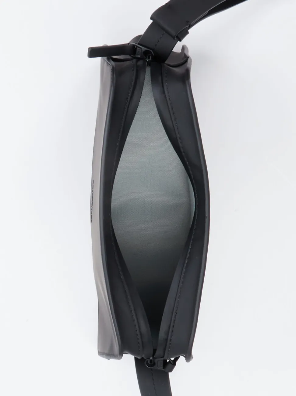 Ucon Acrobatics – Schultertasche aus Textil Schwarz