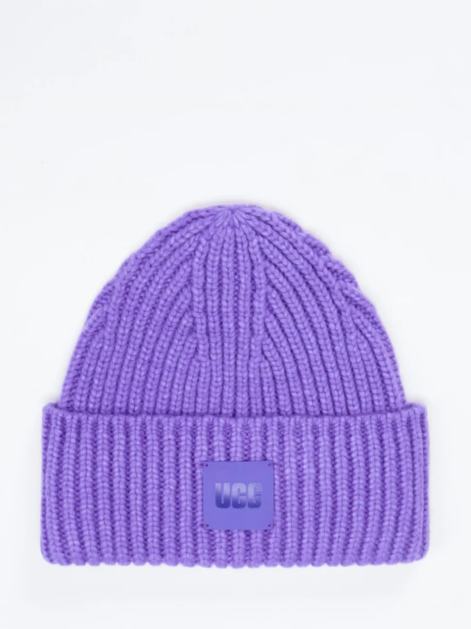 UGG – Beanie aus Strickmaterial in Violett