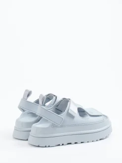 UGG – Chunky-Sandale aus Gummi in Hellblau