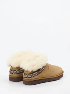 UGG – Hausschuh aus Veloursleder karamellbraun