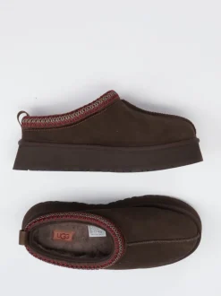 UGG – Hausschuh aus Veloursleder dunkelbraun