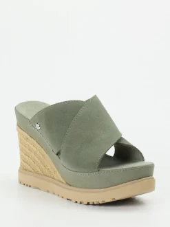 UGG – Keilsandalette aus Veloursleder Salbeigrün