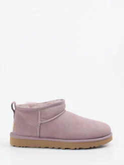 UGG – Lammfell-Boots aus Veloursleder in Altrosa