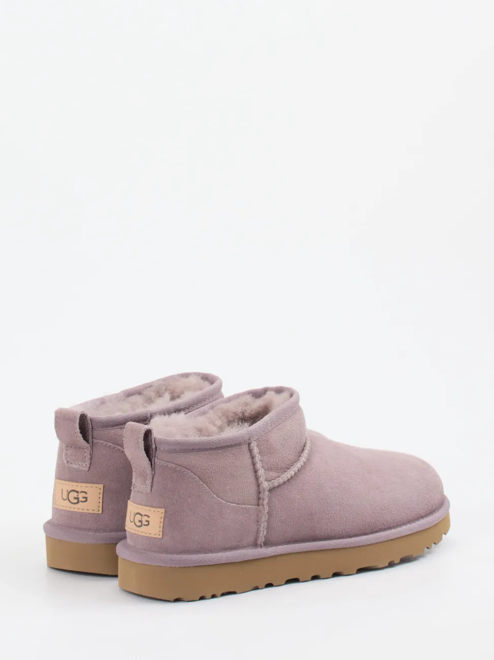 UGG – Lammfell-Boots aus Veloursleder in Altrosa