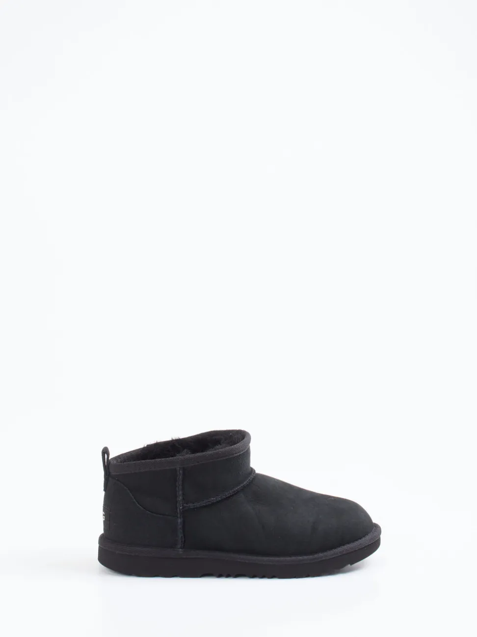 UGG – Lammfell-Boots aus Veloursleder schwarz