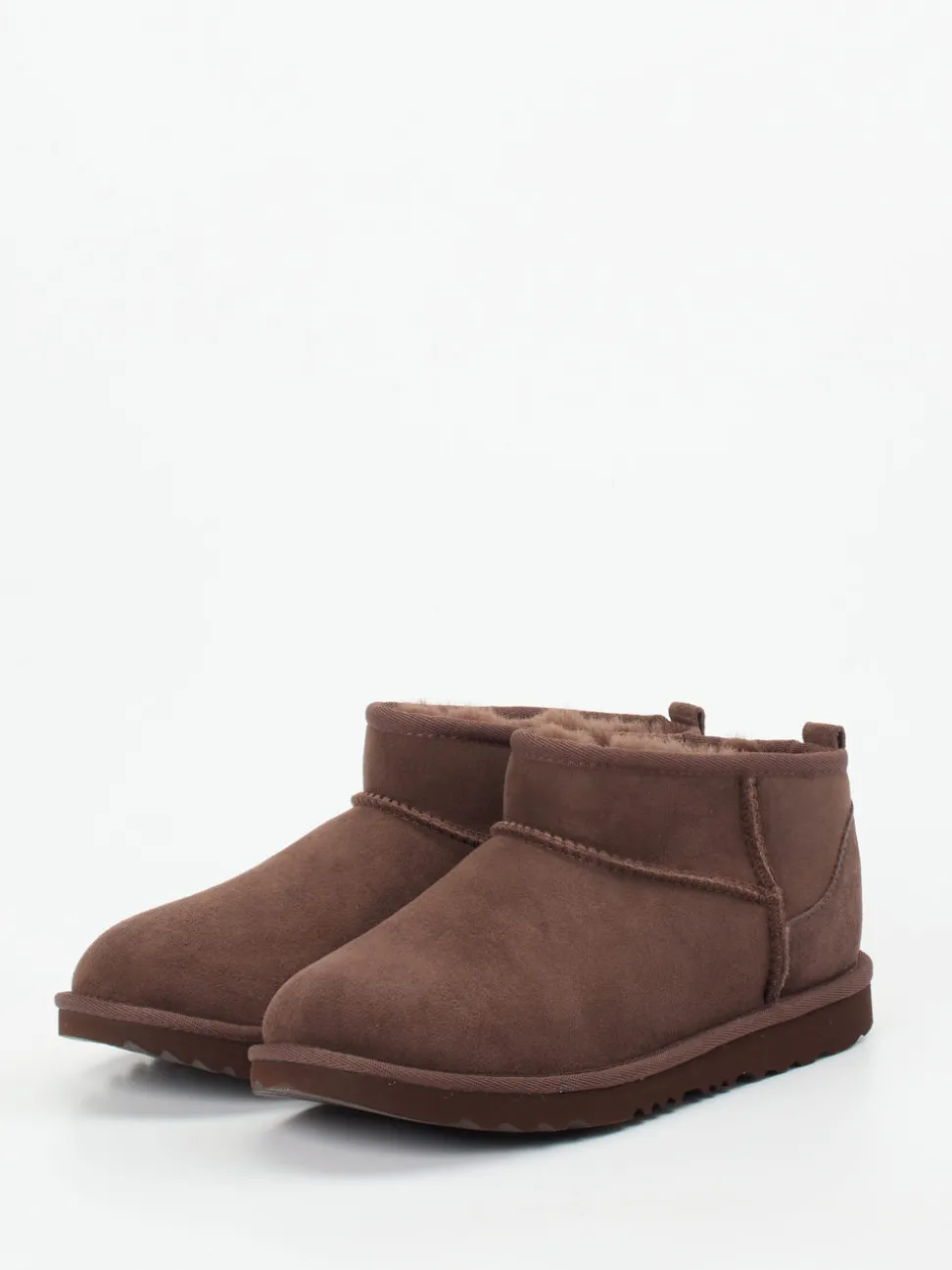 UGG – Lammfell-Boots aus Veloursleder schokobraun