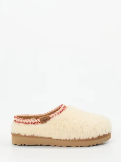 UGG – Lammfell-Clogs aus Fell in Cremeweiß