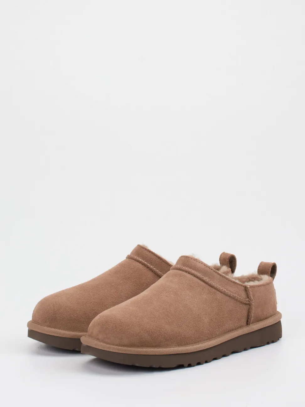 UGG – Lammfell-Clogs aus Veloursleder braun