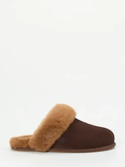 UGG – Lammfellhausschuh aus Veloursleder Dunkelbraun