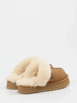 UGG – Lammfell-Pantoffeln aus Veloursleder karamellbraun