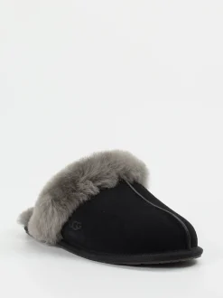UGG – Lammfell-Pantoffeln aus Veloursleder schwarz