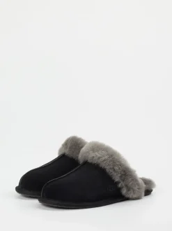 UGG – Lammfell-Pantoffeln aus Veloursleder schwarz