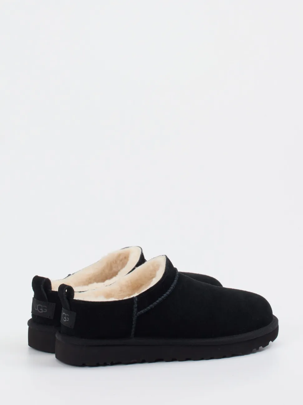 UGG – Lammfell-Slipper aus Veloursleder schwarz