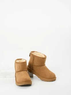 UGG – Lammfell-Stiefelette aus Veloursleder camelbraun
