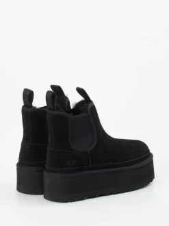 UGG – Plateau-Chelsea Boots aus Veloursleder Schwarz