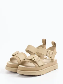 UGG – Plateau-Sandale aus Nubukleder Beige