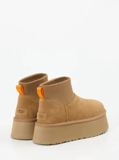 UGG – Plateau-Stiefelette aus Veloursleder Karamell